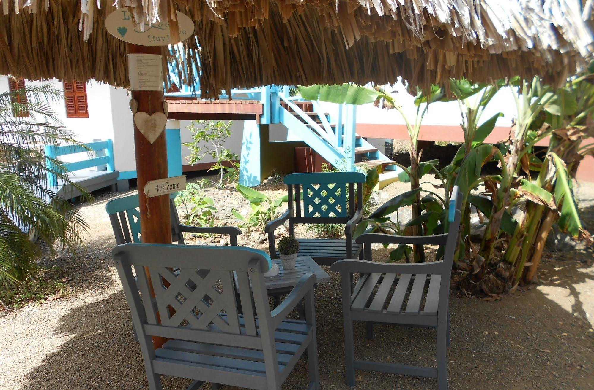Botanique Bungalows Westpunt Bagian luar foto